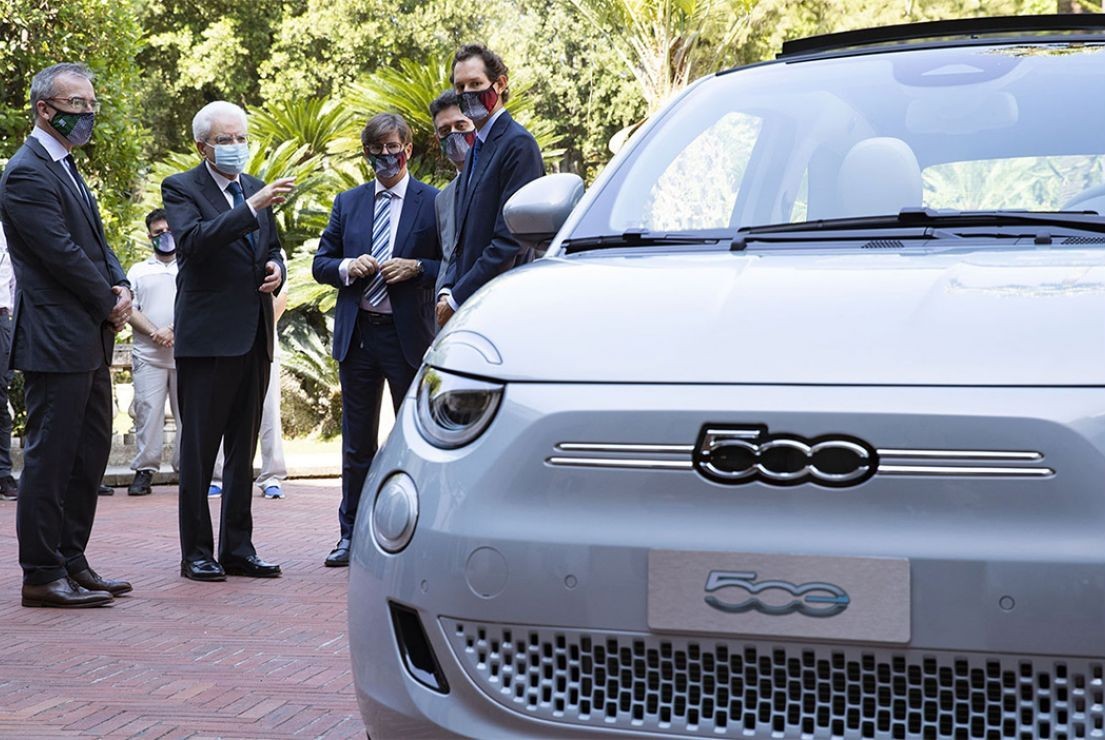 Дебют нового Fiat 500 в президентському палаці і в палаці прем'єр-міністра